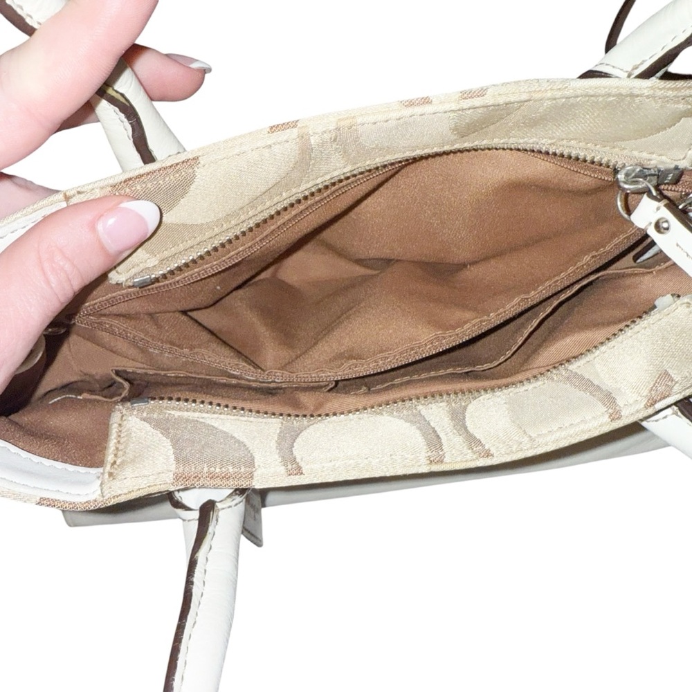 Coach Signature Hamptons Optic Madeleine Satchel‎ Handbag Purse - Picture 9 of 10